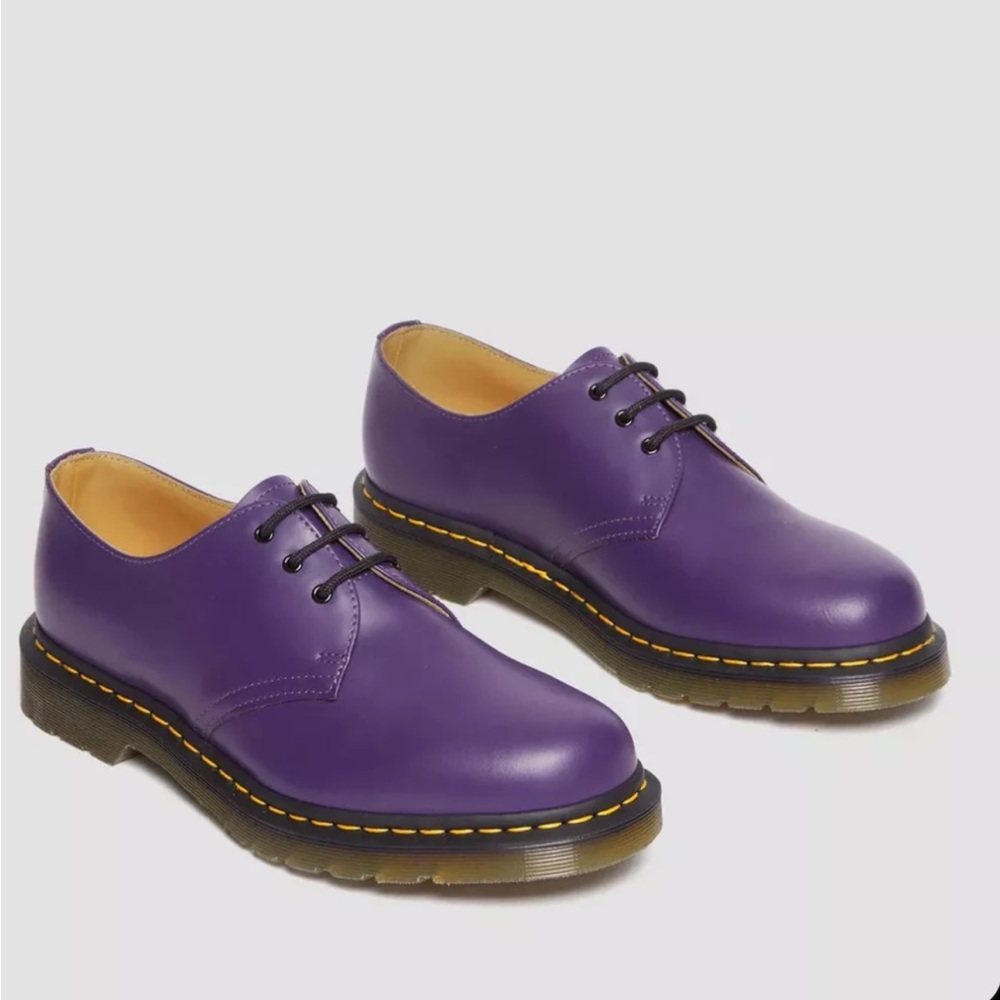 Dr. Martens Black Sole with Textured Grip